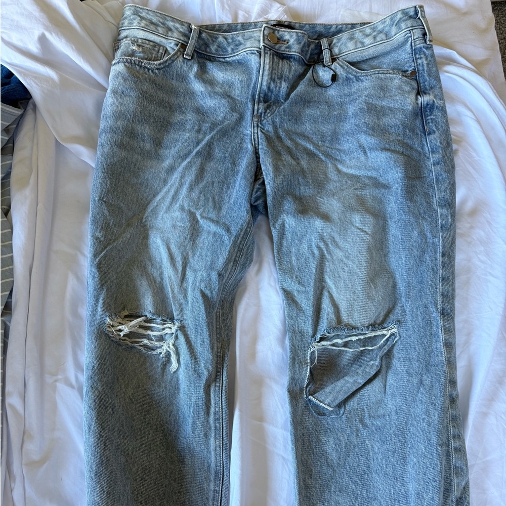 Express Low Rise Modern Straight Jeans